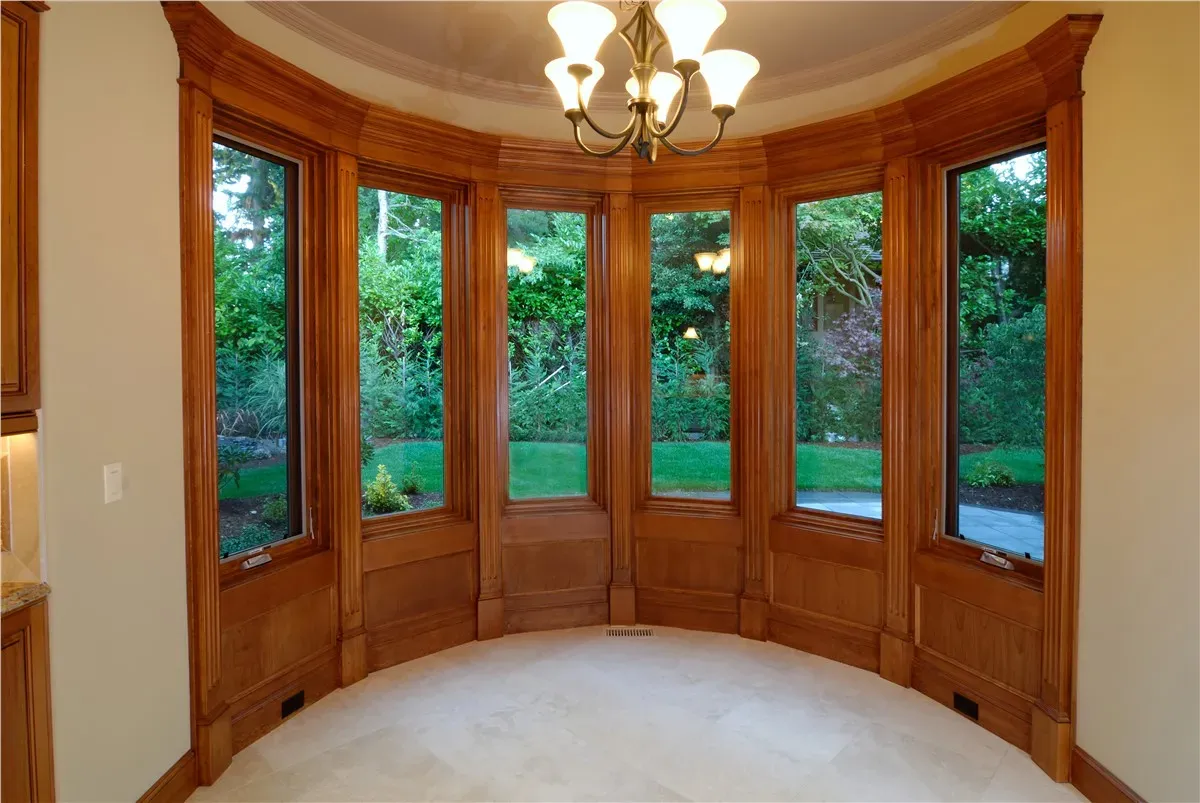 High-Quality Bow Windows. Lifetime Value.